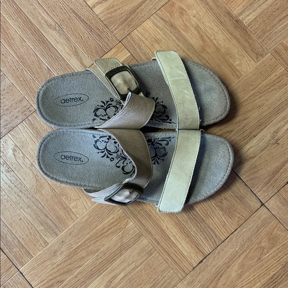 Leather Aetrex Sandals 8
